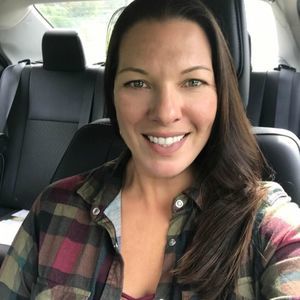 Meet your Posher, Leigh-anne